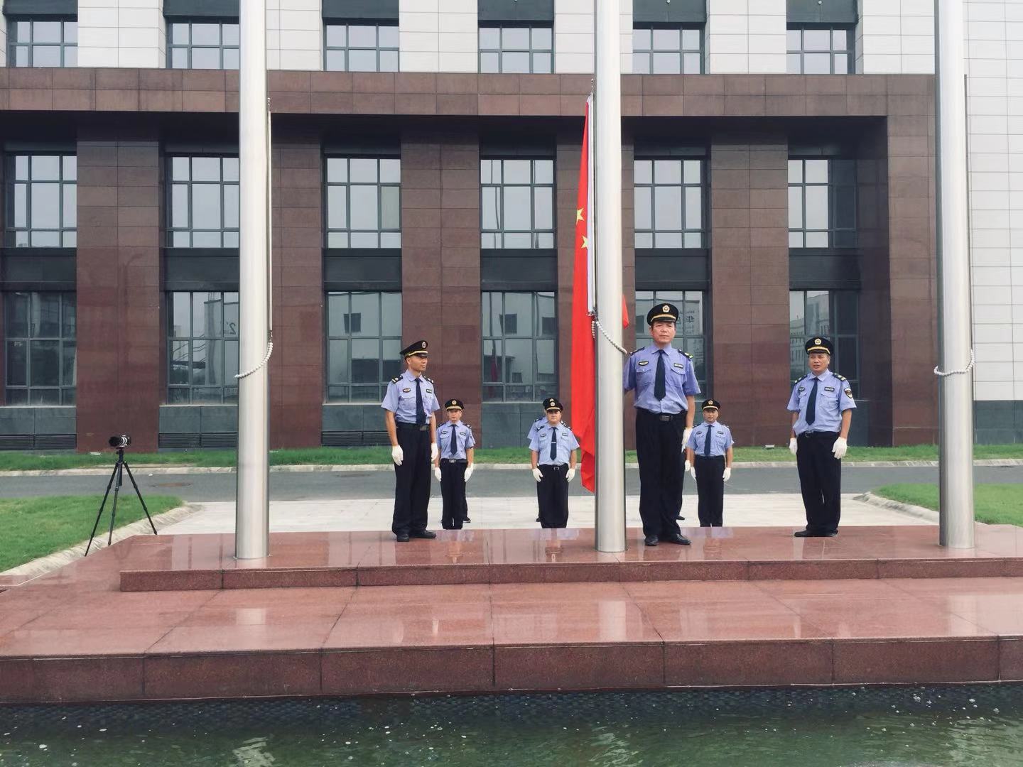 華日護(hù)旗手的那份執(zhí)著